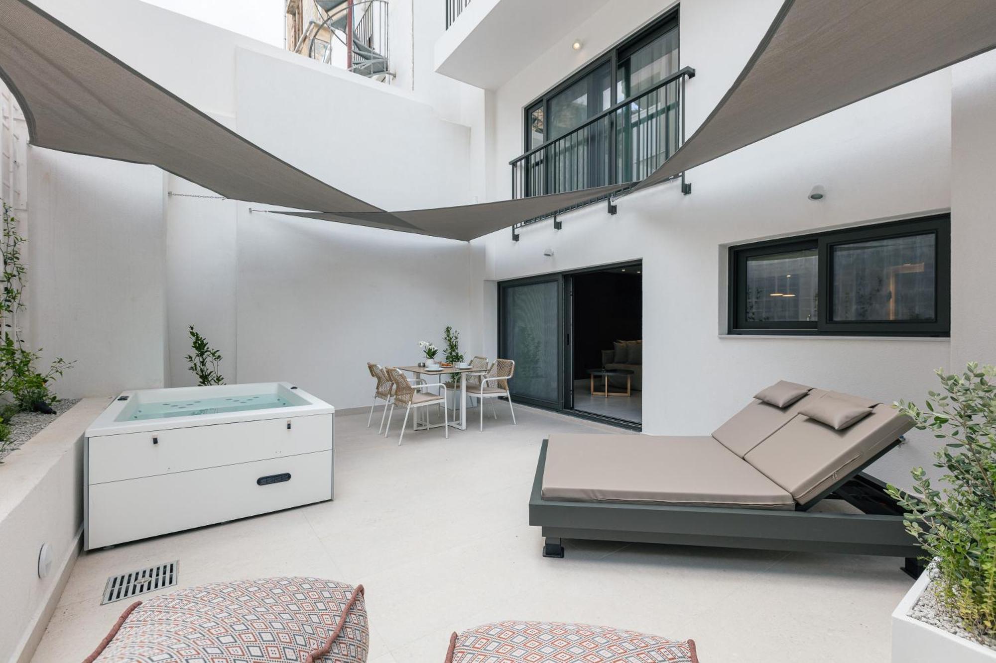 Porta Suites Héraklion Extérieur photo